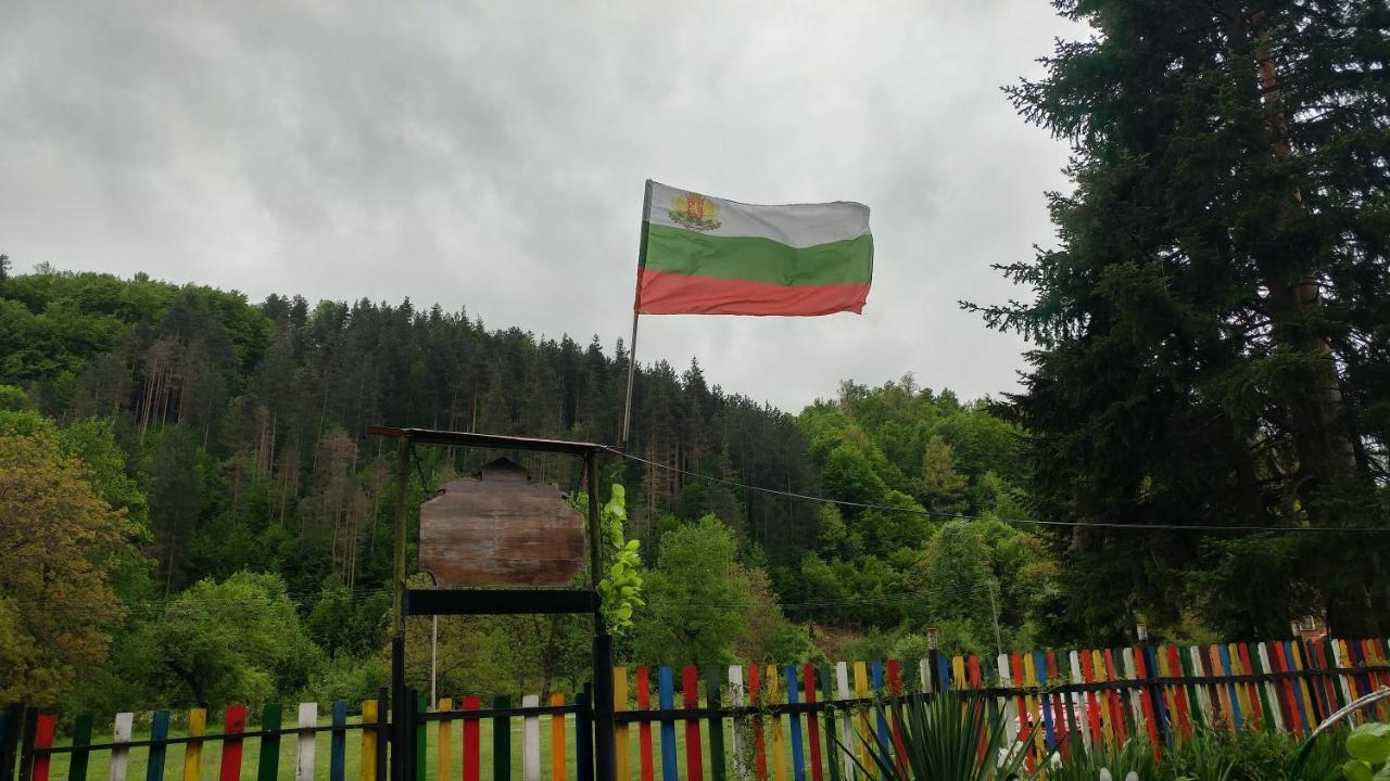 Къща За Гости Дъга Cherni Osum Εξωτερικό φωτογραφία